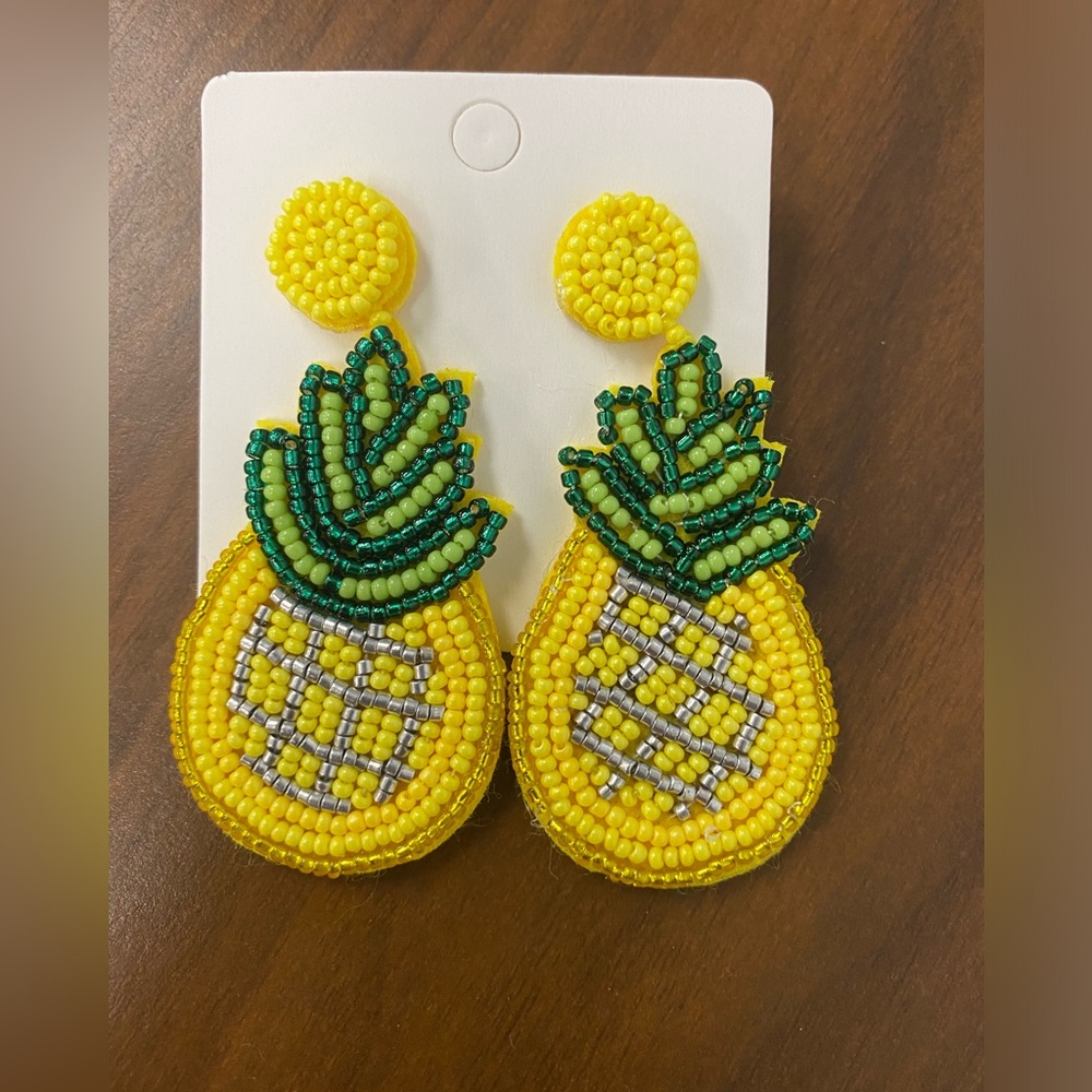 Cute pineapple rice bead earrings NWT - Picture 2 of 4